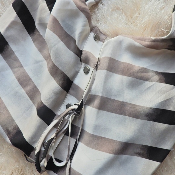 BCBG generation Black & grey halter tank top - Picture 4 of 5